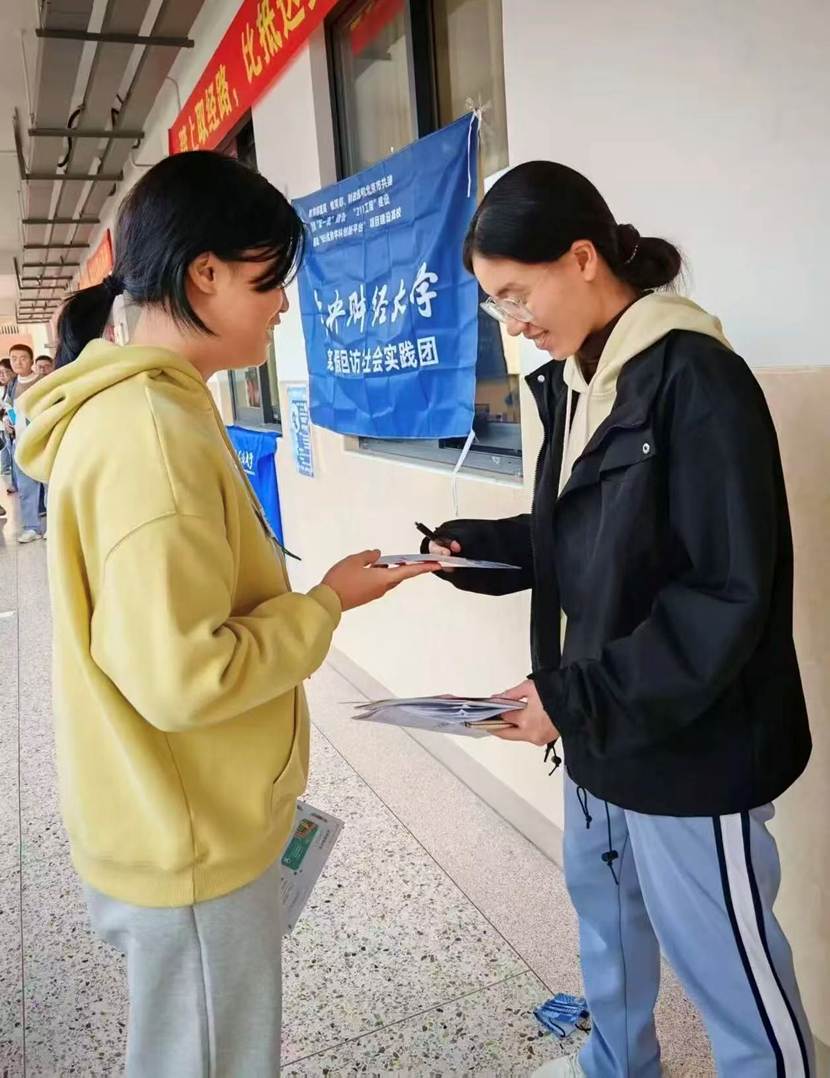 8b272024be73bab55b908e515bdb6756